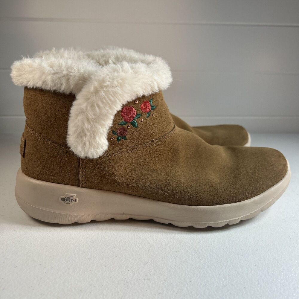 Skechers Women's Boots Size 8.5 Tan GOGA Mat W/ Roses Air Cooled Suede Leather